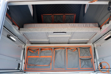 Pochettes de rangements dans le Canopy Camper Alu-Cab