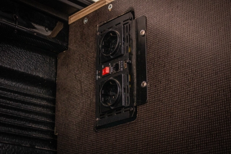 Système électrique complet pour Canopy Camper installé en respectant les normes par Equip'Raid