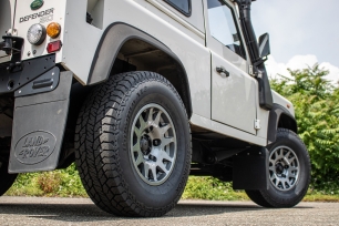 Defender 90 td5 avec jantes Evo corse 