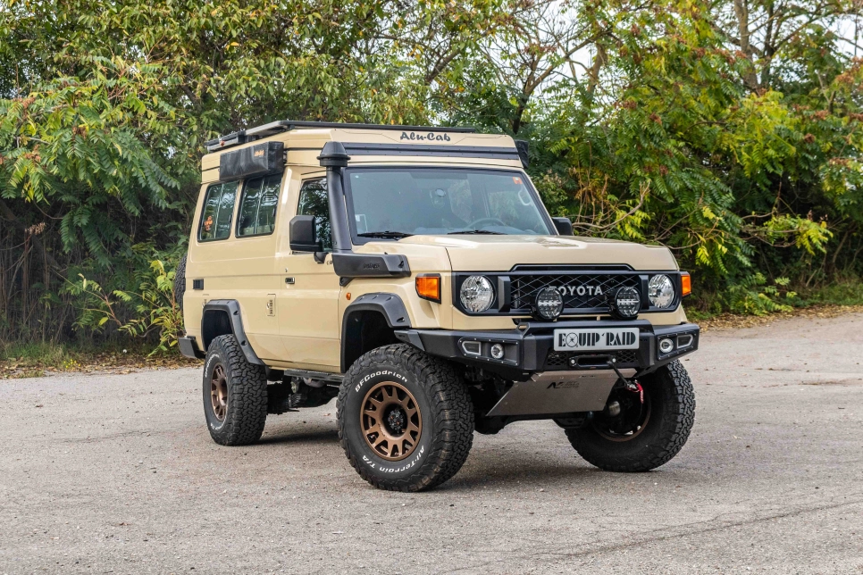 TOYOTA GRJ 78 V6 ESSENCE préparé par equip'raid 4x4