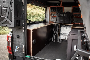 Ford Ranger PXIV préparation tout terrain pick up 4x4 raid bivouac en Alsace Canopy Camper Alu-Cab aménagement intérieur