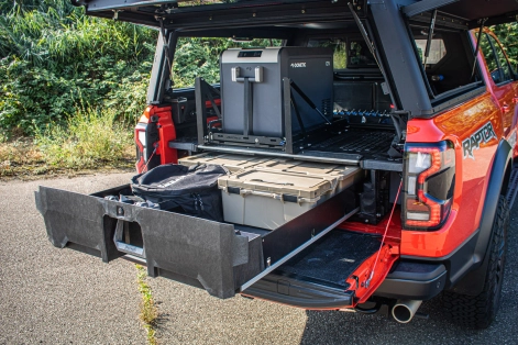 Ford Ranger Raptor Alu-Cab James Baroud préparé par Equip'Raid tiroirs Decked