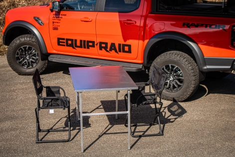 Table de camping en aluminium Alu-Cab et chaises de camping Frontrunner Expander
