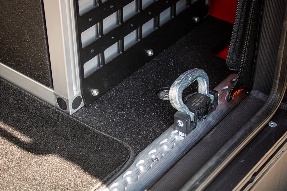 RAIL D'ARRIMAGE ALUMINIUM AERO SEMI-CIRCULAIRE et crochets