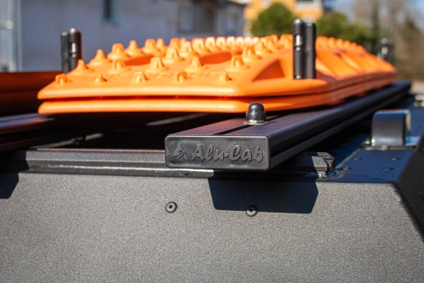 barre detoit Alu-Cab et plaque maxtrax