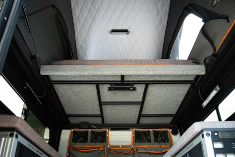 Ford Ranger Raptor 2023 équipé par equip'raid modcap alu-cab couchage