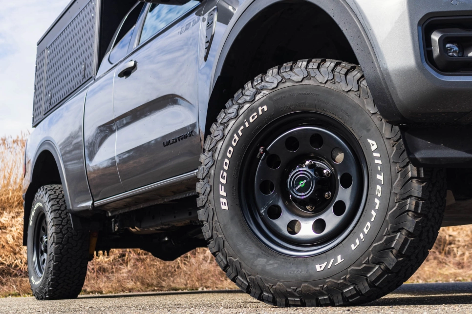 Ford Ranger PX IV par equip'Raid avec jantes Goss et kit de valves Apex