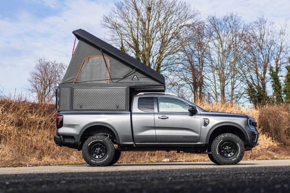 Canopy camper monté sur Ford Ranger 2023 Extra Cabine