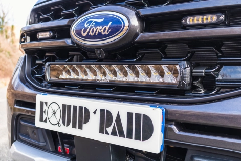 Barre led LAZER intégrée à la calandre