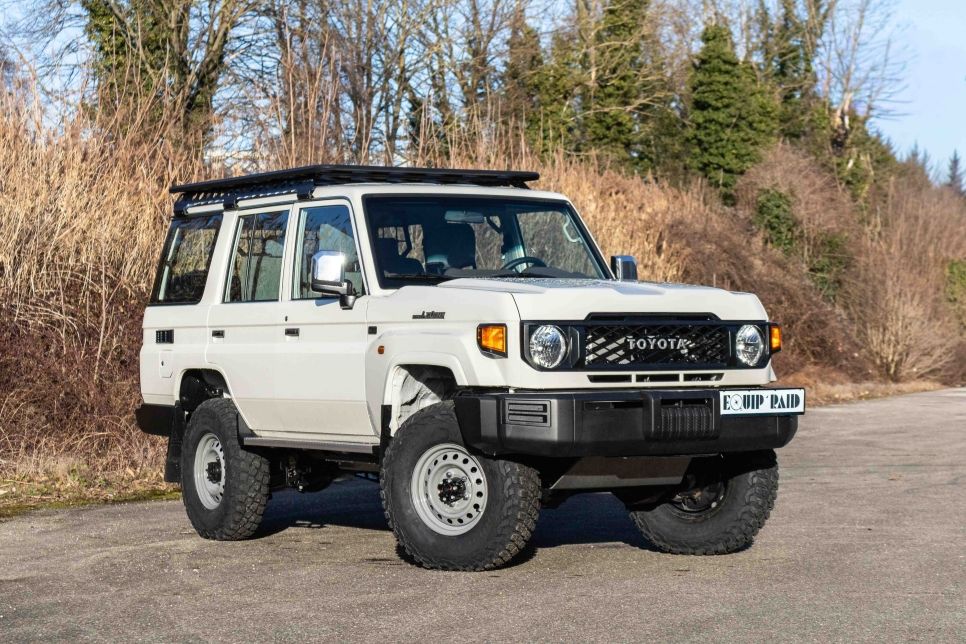 Toyota Land Cruiser GRJ 76 importé par Equip'Raid et homologué N1 Ctte 4 places