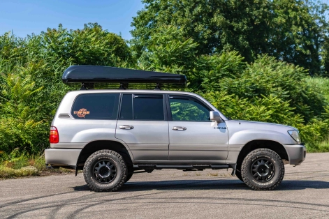 Toyota HDJ100 avec Jantes EVO CORSE Dakar Zero noires 7x16" ET30