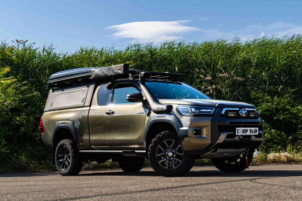 toyota-hilux-revo-invincible-preparation-4x4-alsace-tente-de-toit-equipraid-tout-terrain