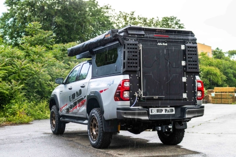 Arrière du Modcap Family alucab sur Hilux Revo Toyota