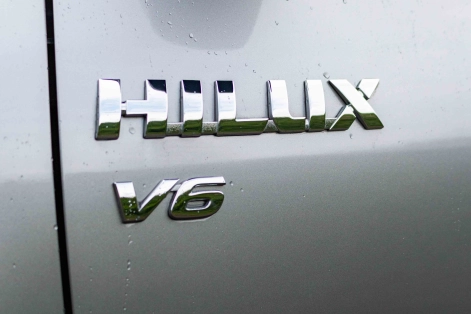 Logo Toyota Hilux V6