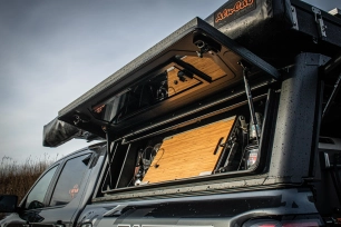 Ford Ranger Raptor 2023 préparé par Equip'Raid cuisine alu-cab