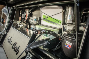 Ford Ranger Raptor 2023 préparé par Equip'Raid cuisine pour hardtop alu-cab