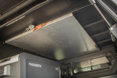 Ford Ranger Raptor 2023 préparé par Equip'Raid table pliante et support alu-cab