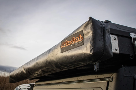 Ford Ranger Raptor 2023 préparé par Equip'Raid auvent autoporté alucab 270°