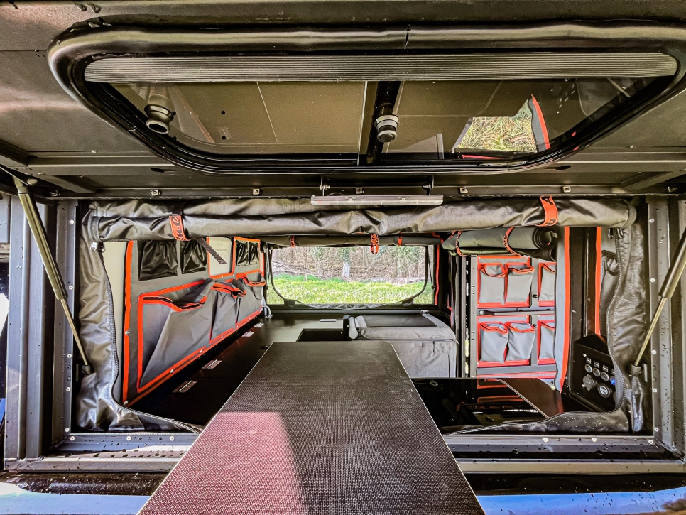 Ford ranger PXII Canopy Camper préparé par equip'raid equipement tout-terrain 4x4 raid bivouac