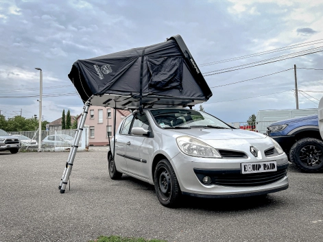 renault Clio 3 avec tente de toit iKamper chez Equip'Raid Mulhouse