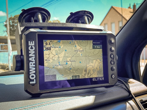 Ford ranger Canopy Camper Alu-Cab préparé par Equip'Raid Mulhouse gps lowrance elite