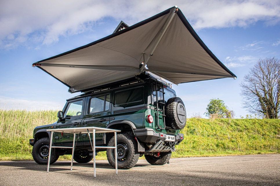 Land rover defender 110 avec auvent 270°
