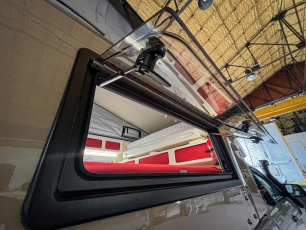 fenêtre cellule gazell aménagement 4x4 ford ranger