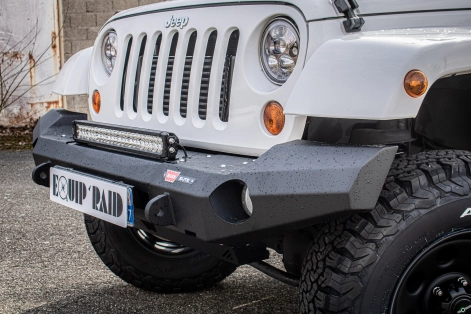 Pare choc Warn Elite pour Jeep Wragler JK chez Equip'Raid