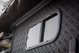 Ford ranger PXII Canopy Camper préparé par equip'raid equipement tout-terrain 4x4 raid bivouac moustiquaire