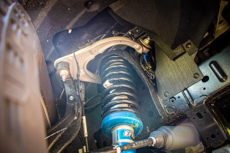 Ford ranger Canopy Camper Alu-Cab préparé par Equip'Raid Mulhouse