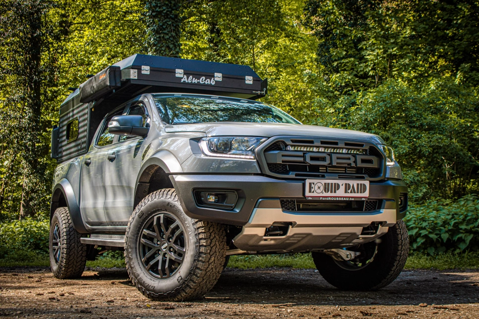 Ford ranger Canopy Camper Alu-Cab préparé par Equip'Raid Mulhouse