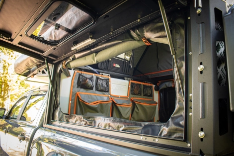 Ford ranger Canopy Camper Alu-Cab préparé par Equip'Raid Mulhouse