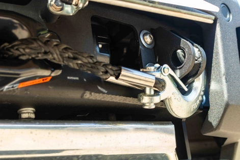 equipement 4x4 tout terrain offroad treuil 4equip'raid mulhouse Alsace Land Rover New Def crochet remorquage