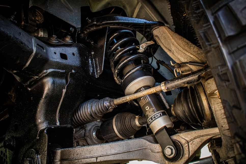 preparation-4x4-dodge-ram-1500-modcap-family-suspension-falcon