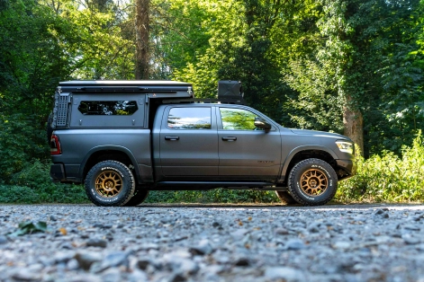 preparation-4x4-dodge-ram-1500-modcap-family-profil