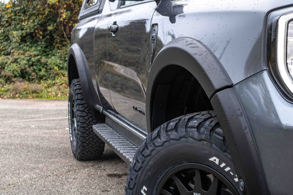 Elargisseurs d'ailes en ABS pour Ford Ranger 2023+ vendus chez Equip'Raid Mulhouse Alsace