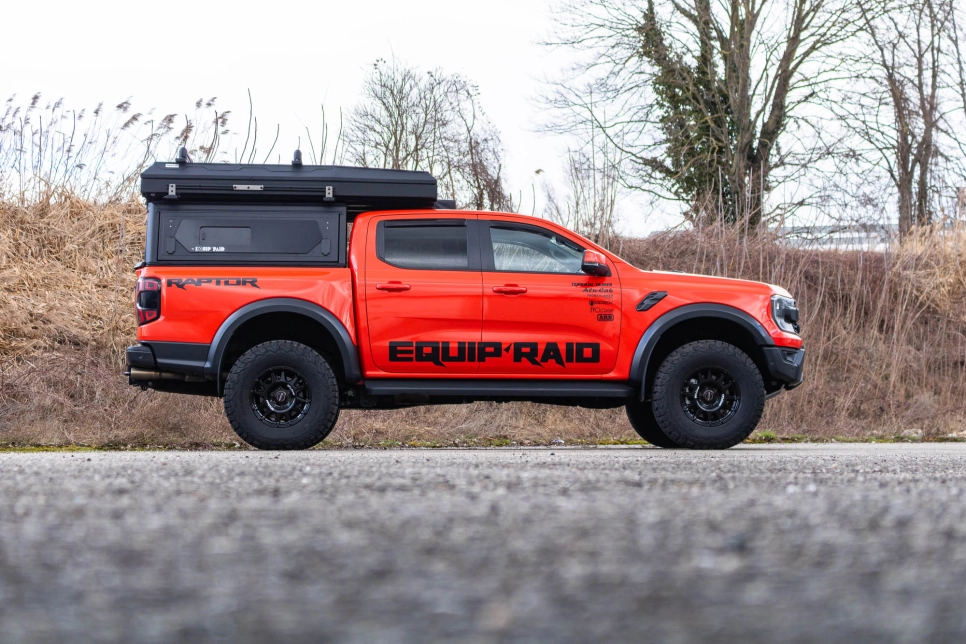 Ford Ranger raptor 2023 Alu-Cab equip'Raid de profil