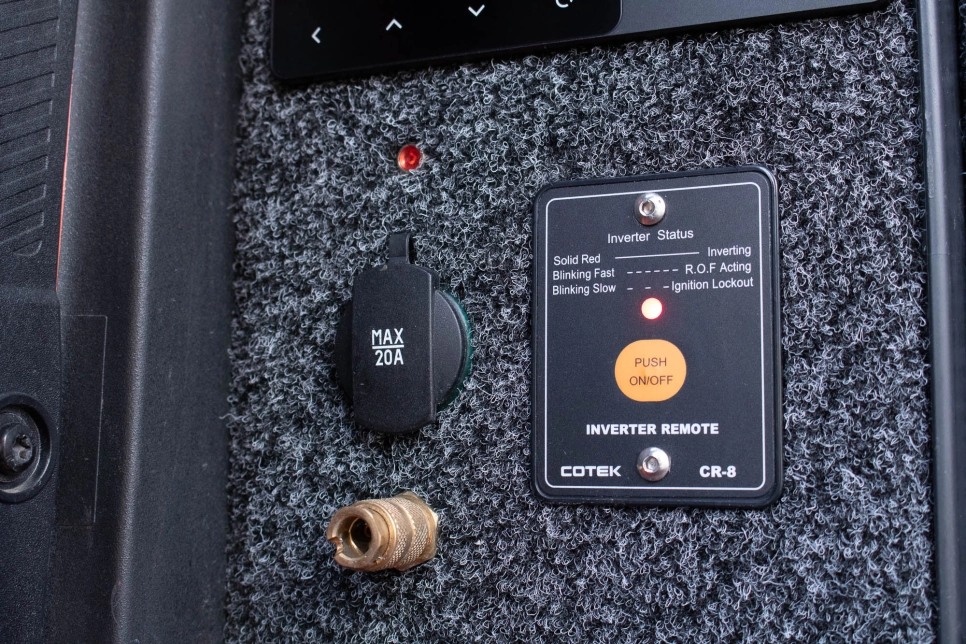 INTERRUPTEUR A DISTANCE 12/24V COTEK IC600