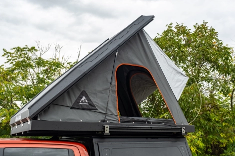 Ford Ranger Raptor 2023 préparé par Equip'Raid tente de toit Alu-Cab