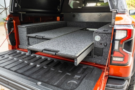 Ford Ranger Raptor 2023 préparé par Equip'Raid plateaux coulissants tiroirs de rangement ARB