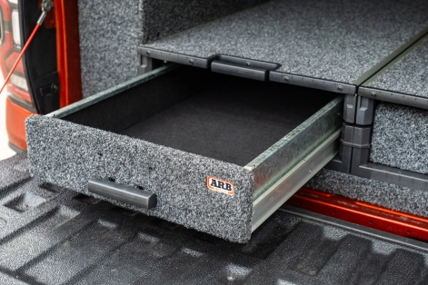 Ford Ranger Raptor 2023 préparé par Equip'Raid tiroirs de rangement ARB