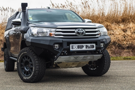 préparation 4x4 equip'raid voyage desert bivouac alsace ski d eprotection toyota hilux revo