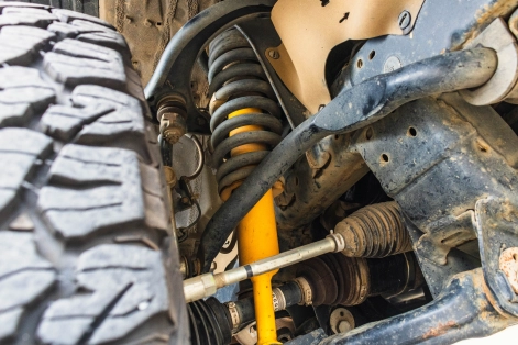 préparation 4x4 equip'raid voyage desert bivouac alsace détail suspension terrain tamer