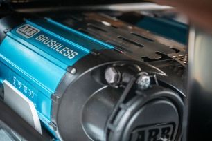 Compresseur embarqué Twin Brushless ARB avec interrupteur intégré