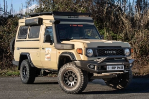Toyota Land Cruiser GRJ 78 importé et préparé par Equip'Raid