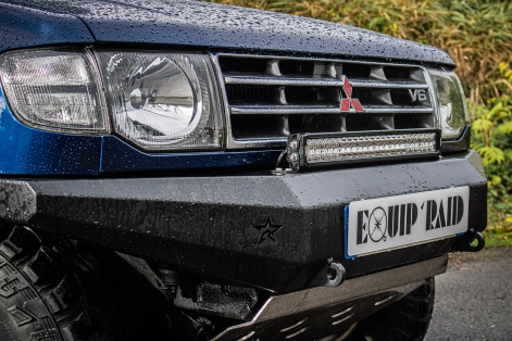 Pare-choc avant Rock Army- Mitsubishi Pajero 2 v6