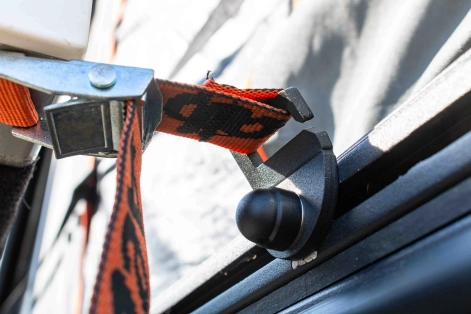 nouveau systeme d'attache du auvent sur le modcap family