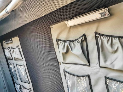 Pochettes de rangement et liseuses dans le modcap family